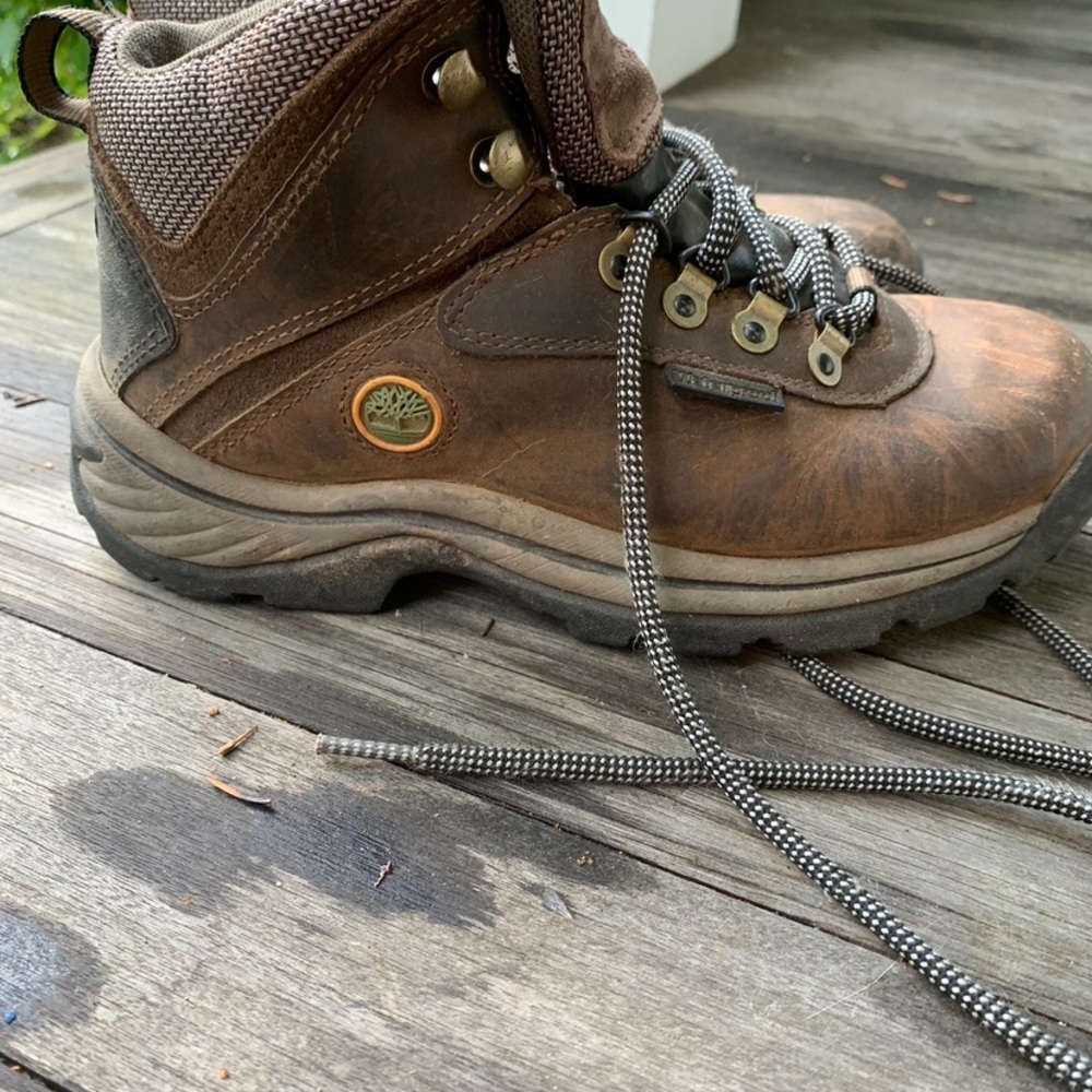 W Timberland Hiking Boots Size 5.5